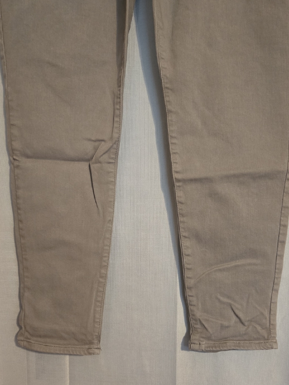 American Eagle Gray Low Rise Jeggings Sz 16 Short NWOT - Picture 3 of 7